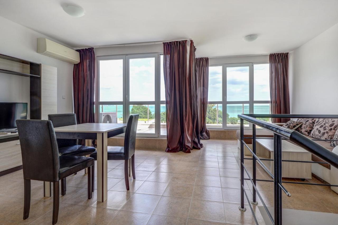 Saint George Hotel 1 Balchik Bagian luar foto