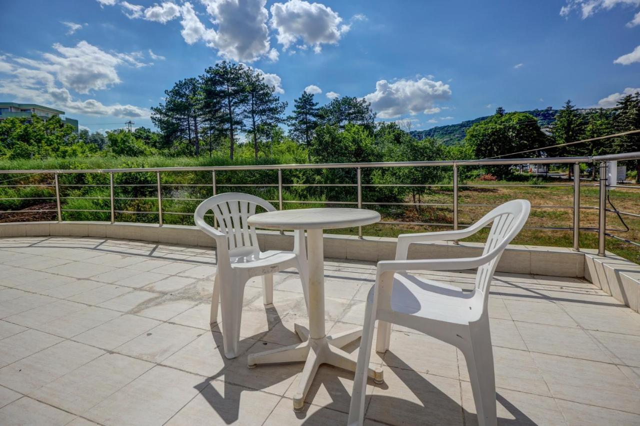 Saint George Hotel 1 Balchik Bagian luar foto