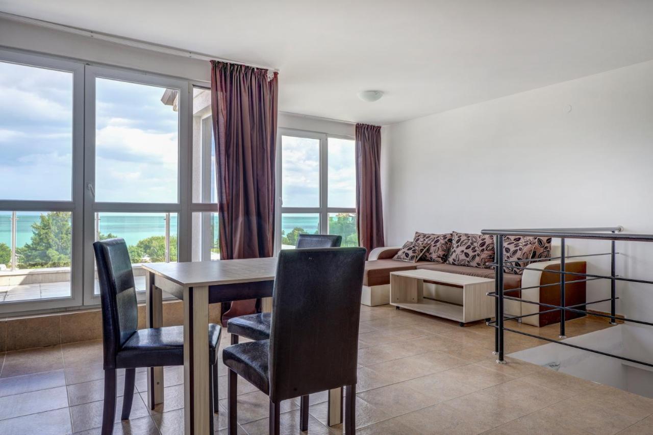 Saint George Hotel 1 Balchik Bagian luar foto