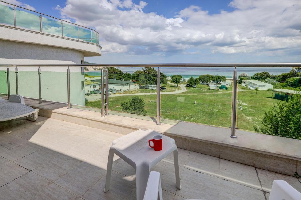 Saint George Hotel 1 Balchik Bagian luar foto