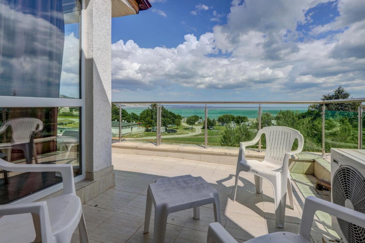 Saint George Hotel 1 Balchik Bagian luar foto