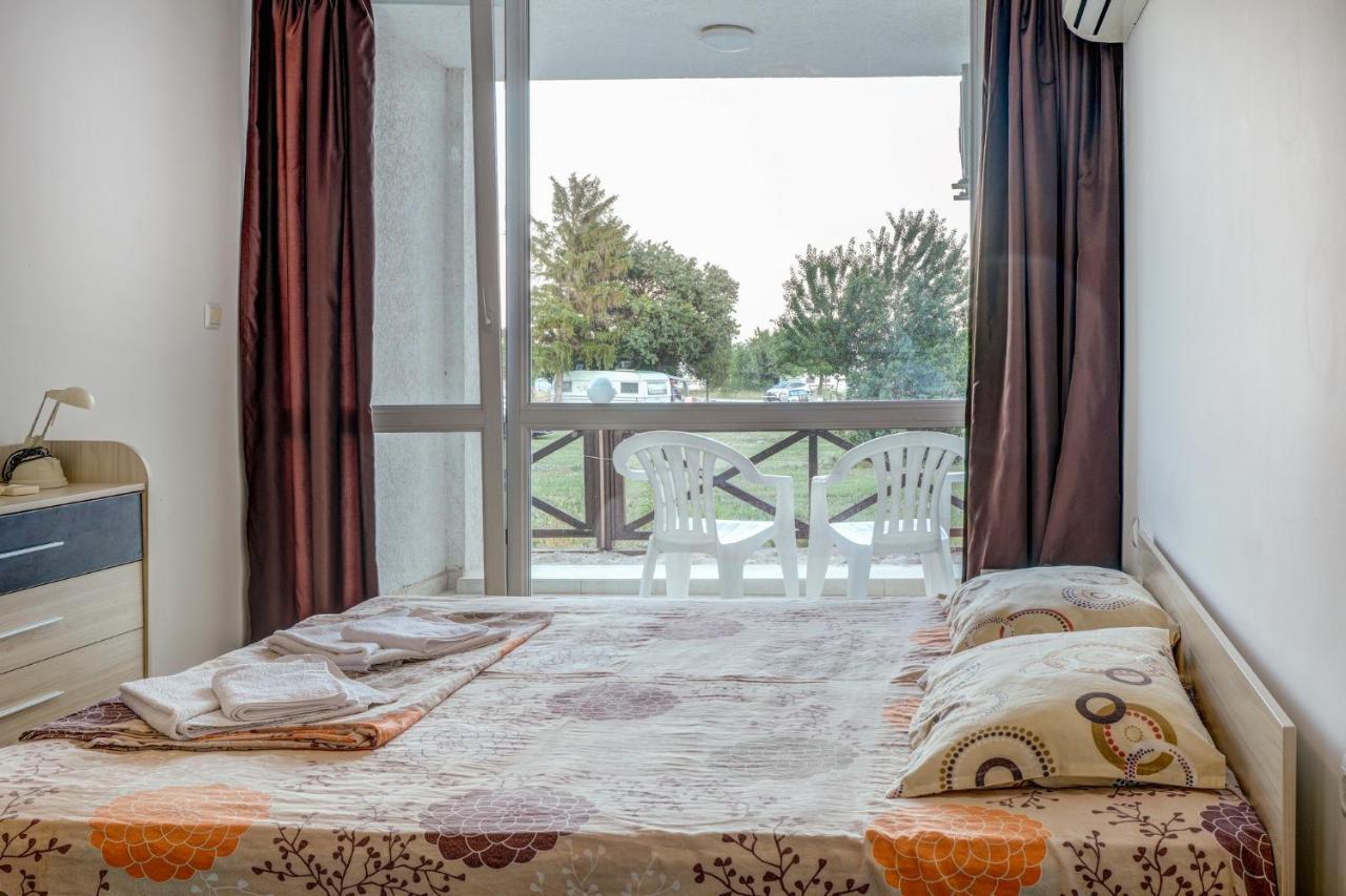 Saint George Hotel 1 Balchik Bagian luar foto