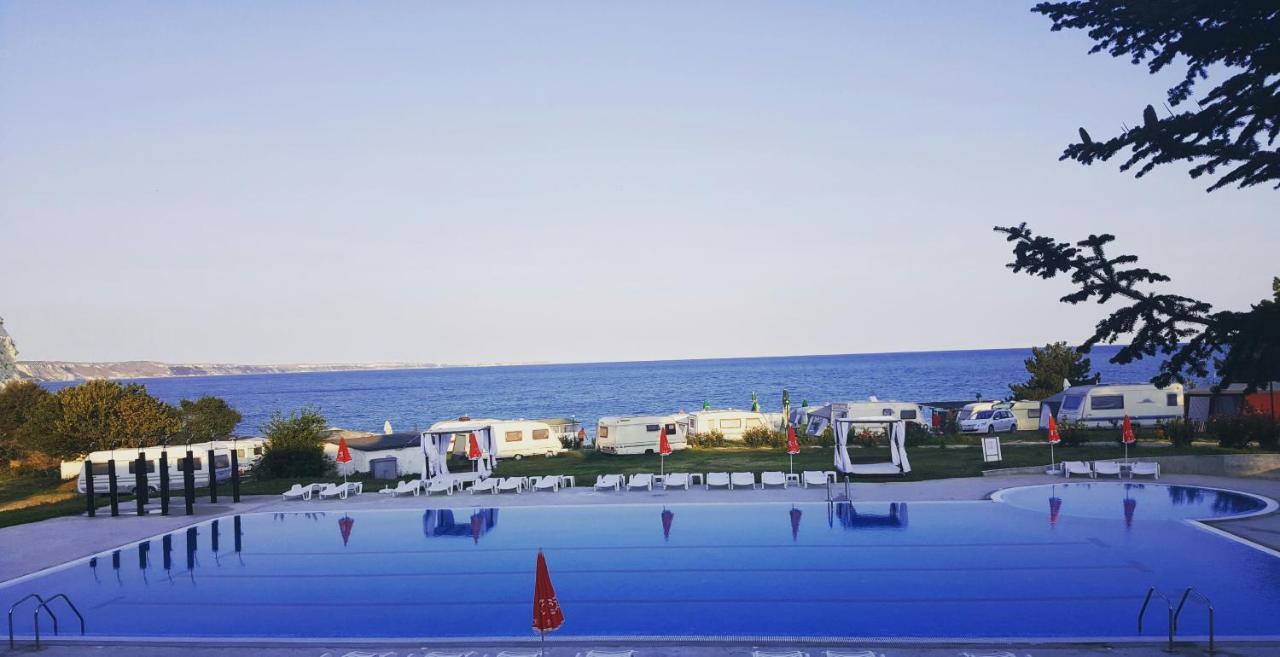 Saint George Hotel 1 Balchik Bagian luar foto